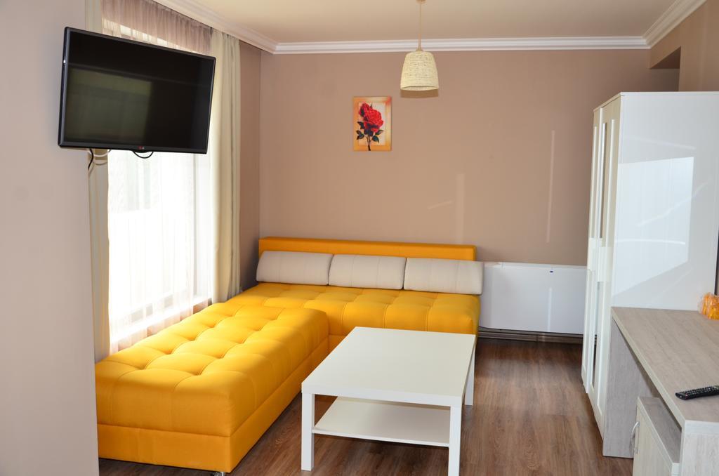 Guesthouse Green Fields Garmen Dış mekan fotoğraf